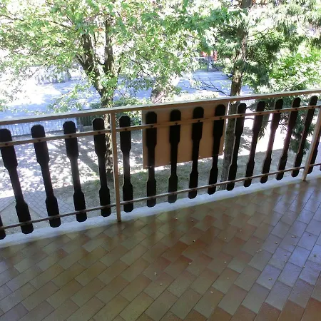 Fantastic On Two Floors With Garden And Swimming Pool Apartment